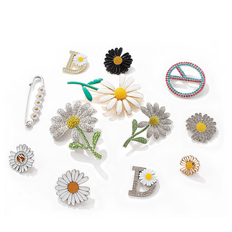 G-Dragon's same style diamond-encrusted daisy brooch