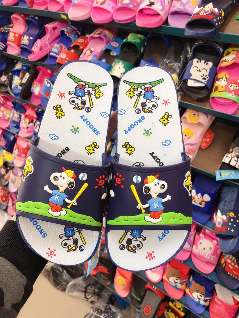 Cartoon Snoopy slippers & beach shoes shoes5
