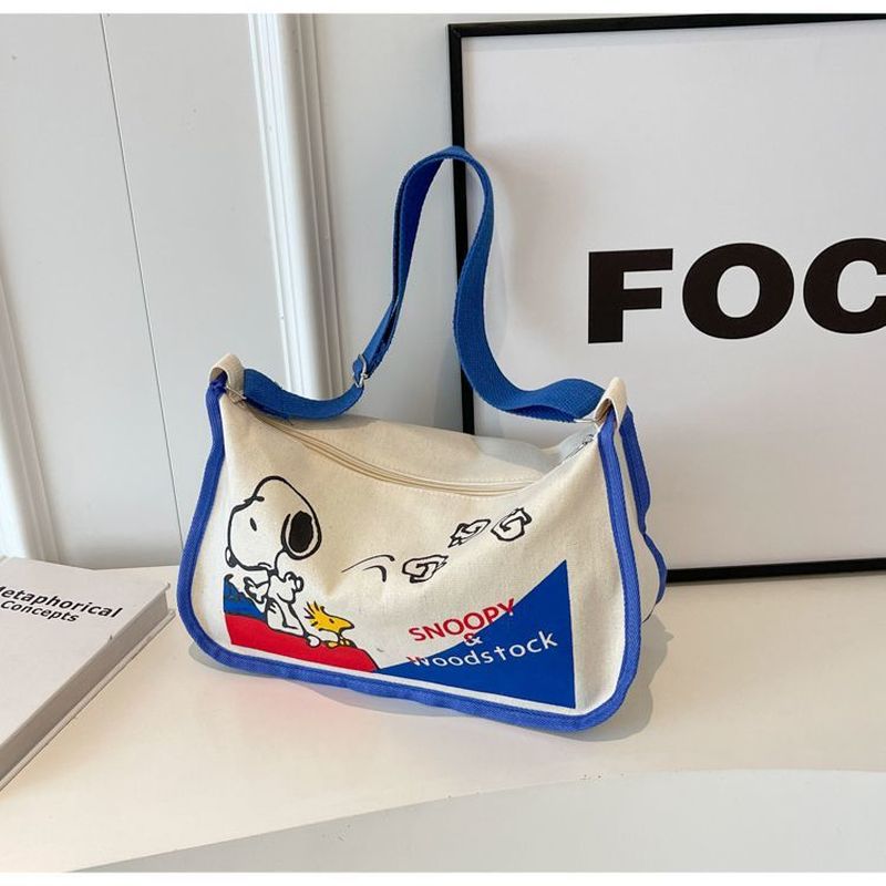 Cartoon Snoopy girl shoulder bag 32*21*11 bag1